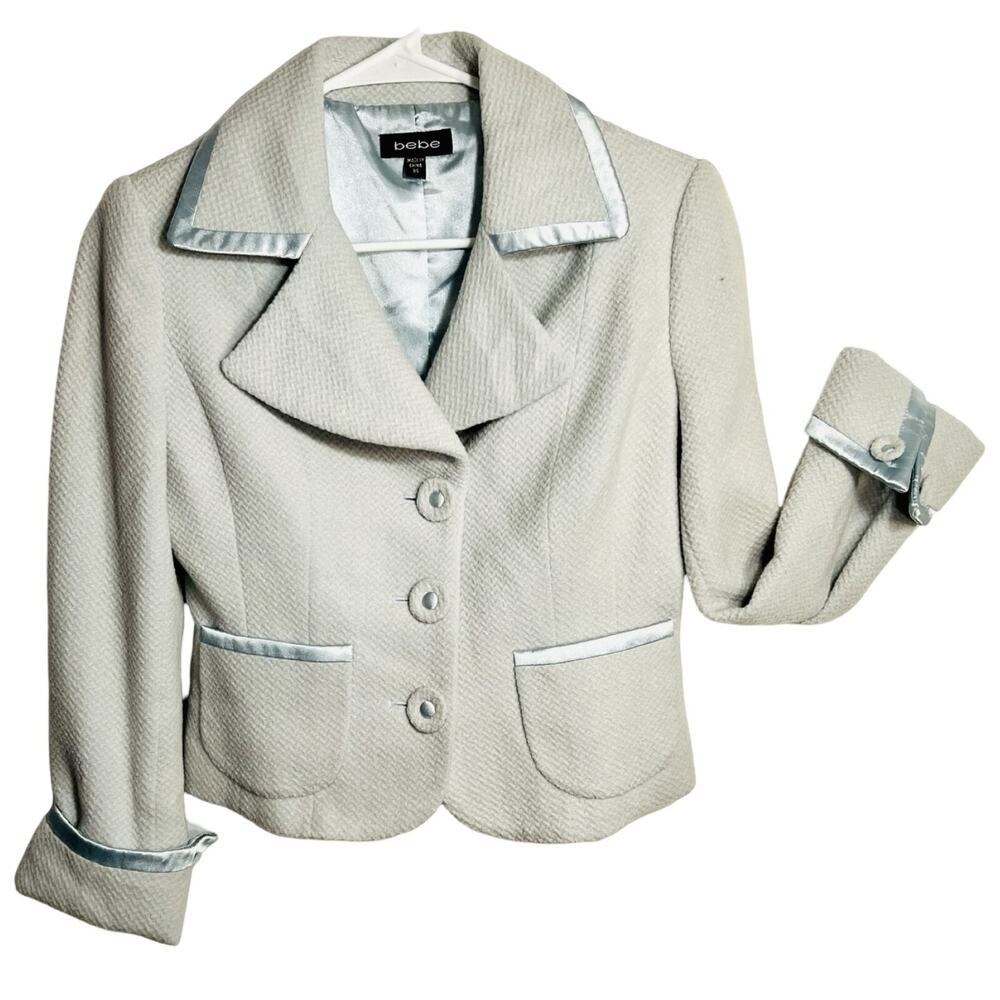 Bebe Blazer Womens Size XS Wool Angora Cropped Light Blue Tailored Satin Trim